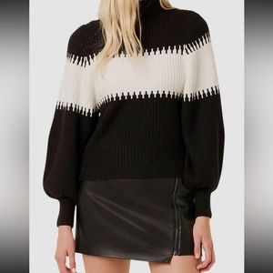 French Connection Piano looking sweater